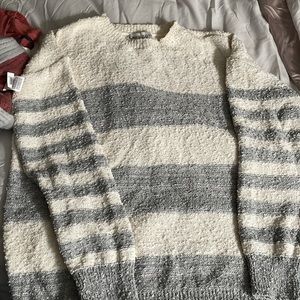 Women’s sweater